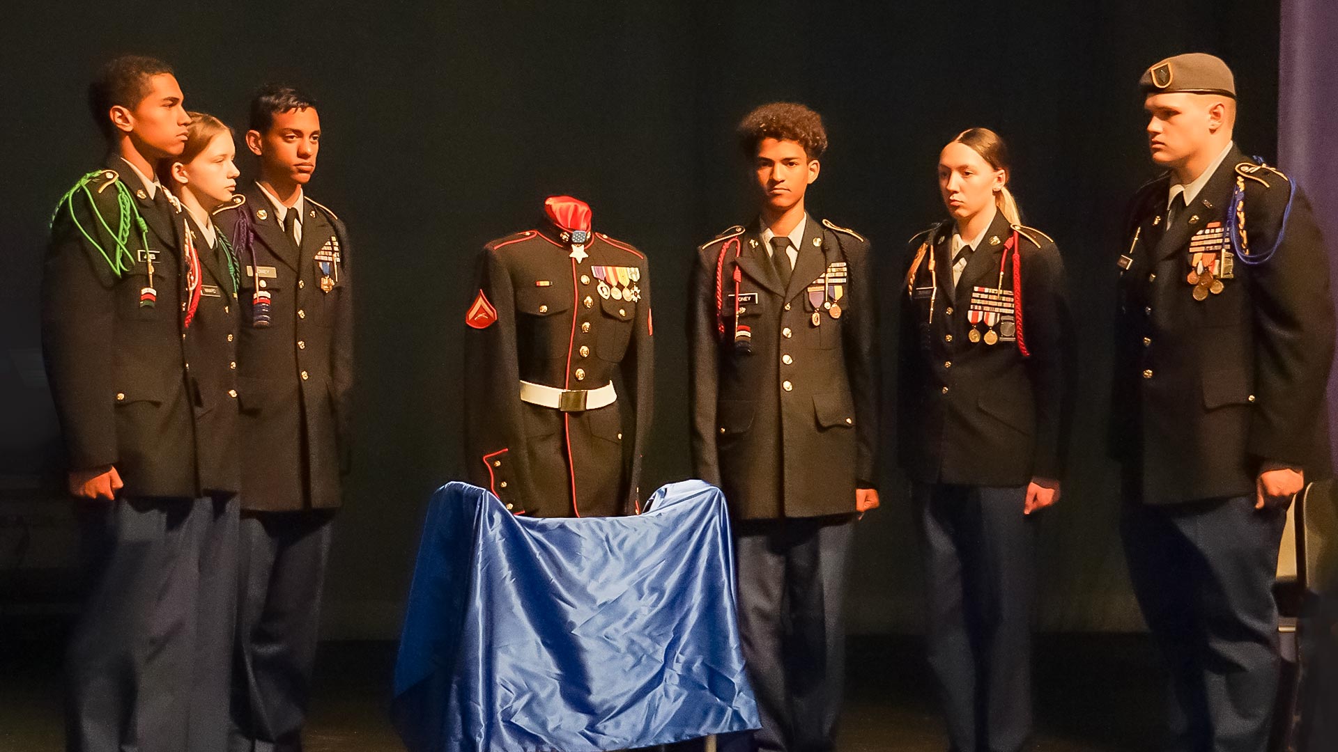 WWFS & MCL Award Scholarships to Omaha High School JROTC Honor Cadets